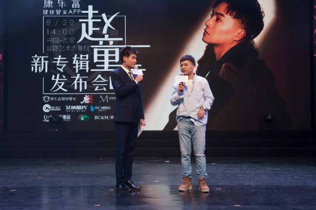 音符中的温馨日常，歌手最新动态概览
