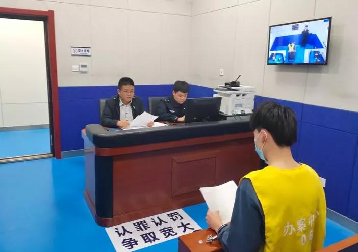 科技重塑生活，全新智能断卡体验，开启智能控制新纪元