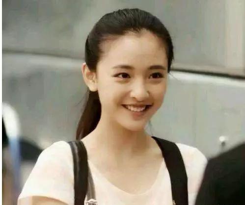 荧屏与现实间的蜕变，电视剧女明星如何凭借变化赢得自信与成就感